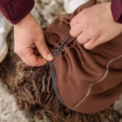 Abrigo Hurtta Bare Softshell Chocolate Para Perros - Imagen 11
