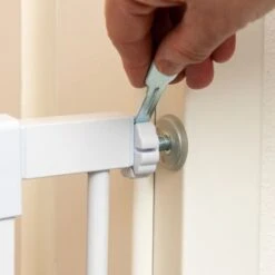 Barrera Blanca TIAKI Con 7 Cm De Extensión Para Perros 15 Barrera Blanca TIAKI Con 7 Cm De Extensión Para Perros -Gatos Perros Suministros Tienda 334597 tiaki dog gate white fg 8209 4